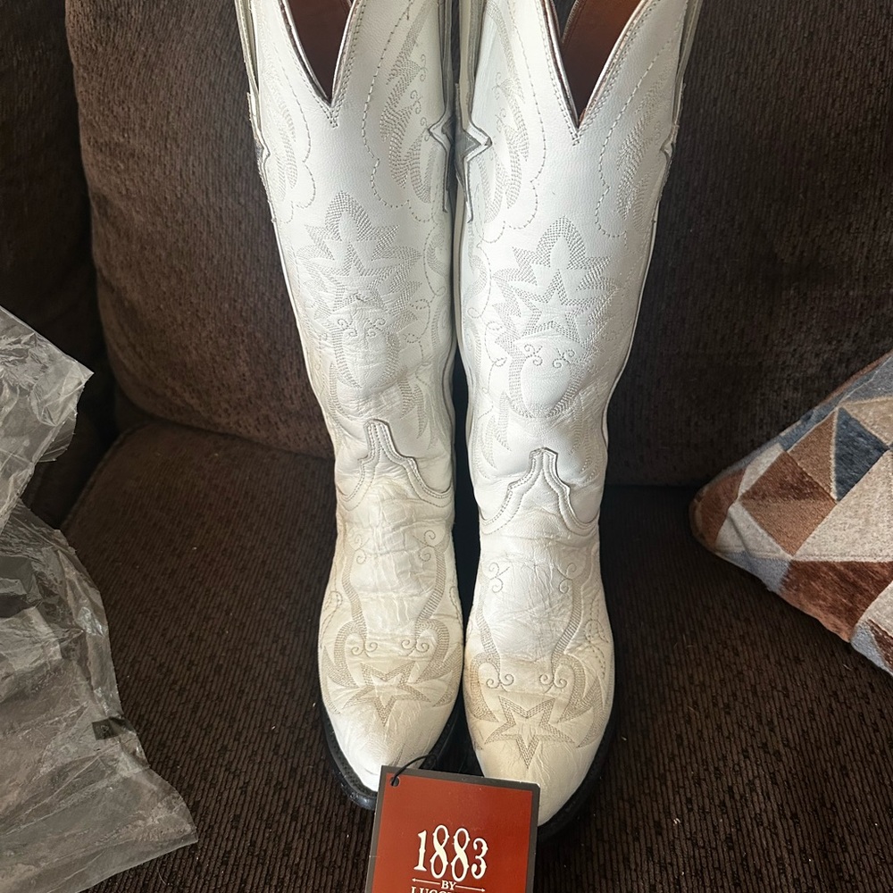 Lucchese 1883 White Cowboy Boots with Star Design